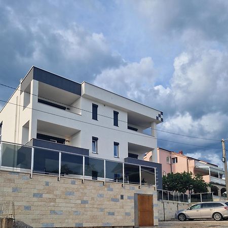 Vila Vita โนวีวีโนดอลสกี ภายนอก รูปภาพ
